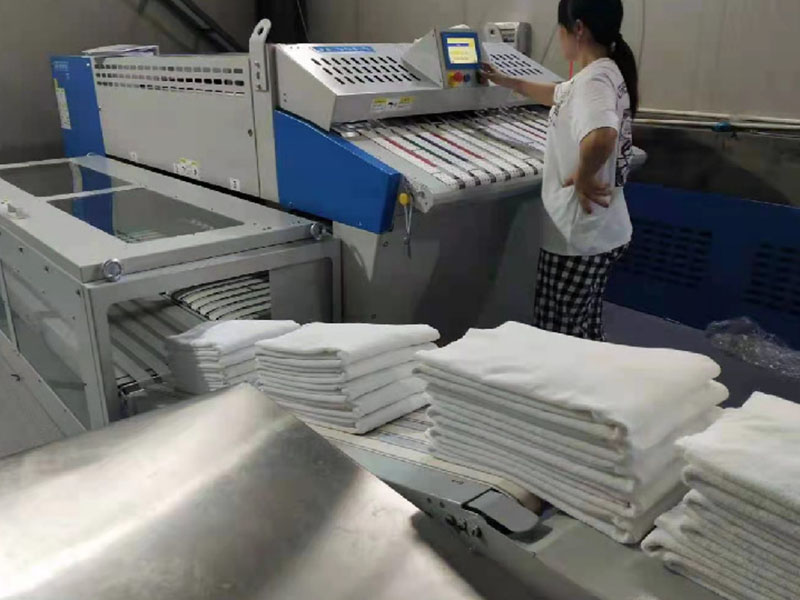 山阳巾类折叠机-02